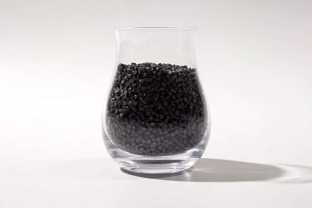 線纜擠出用PEEK簡直就是"塑料界的超跑"！